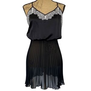 Flora Nikrooz Like New Black Chemise Eyelash Lace Details & Pleated Skirt- Med